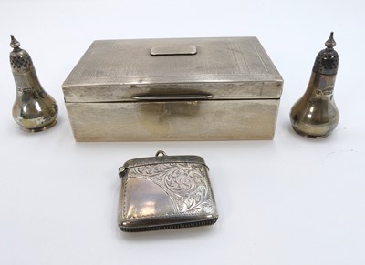 Lot 287 - A George V silver clad table cigarette box of...