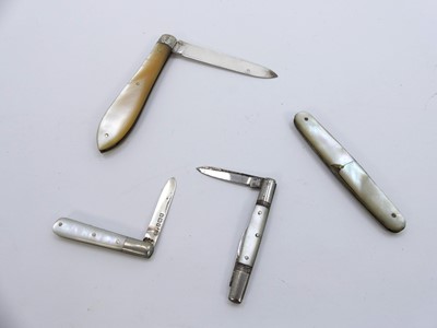 Lot 299 - A George V fruit knife having a folding silver...