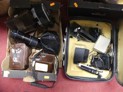 Lot 176 - A collection of vintage cameras and related...