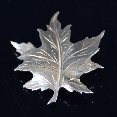 Lot 377 - A Birks 14ct gold maple leaf brooch, annotated...