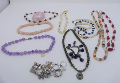 Lot 569 - A collection of jewellery, to include silver...