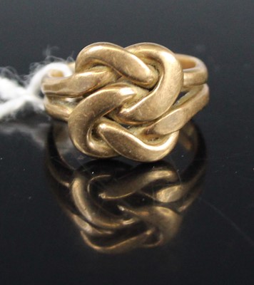 Lot 455 - A 9ct gold Celtic knot band ring, size F, 4.2g