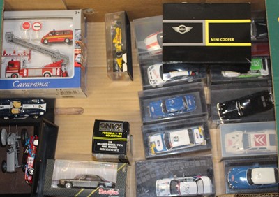 Lot 1511 - A quantity of boxed modern issue diecast to...