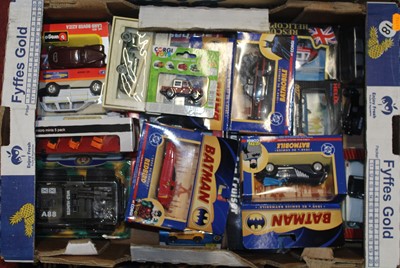 Lot 1532 - 2 x trays of Corgi, Matchbox and other modern...