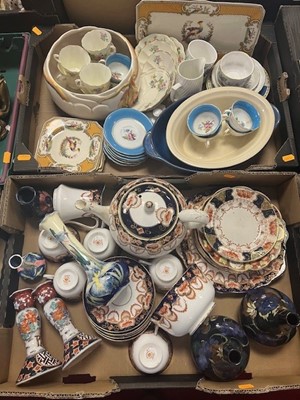 Lot 633 - Two boxes of mixed ceramics, to include a pair...