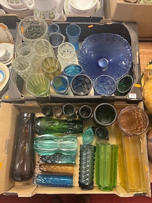 Lot 634 - Two boxes of 20th century glassware, to...