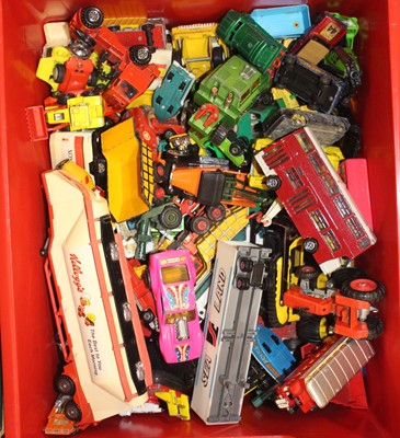 Lot 1591 - A box of loose & playworn diecast including...