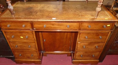 Lot 1364 - A Victorian mahogany and gilt tooled tan...