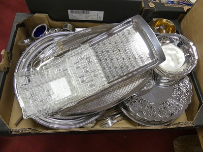 Lot 717 - A collection of silver plated items to include...