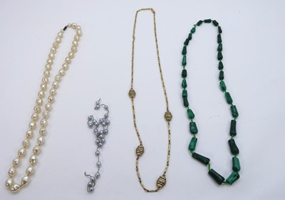 Lot 308 - Assorted necklaces, to include malachite and ...