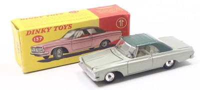 Lot 1002 - Dinky No.137 Plymouth Fury Convertible -...