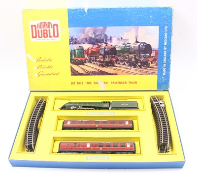 Lot 289 - Hornby-Dublo 2-rail Passenger Train set...