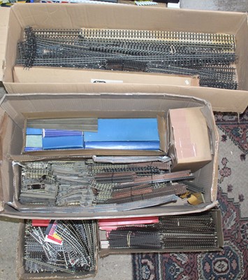 Lot 380 - A very large box of Hornby Dublo 2 and 3 rail...