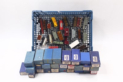 Lot 375 - One tray of Hornby Dublo wagons, mostly 3 rail,...