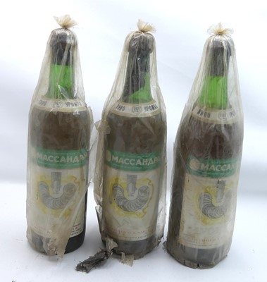 Lot 1252 - Massandra Collection White Muscat, 1977,...