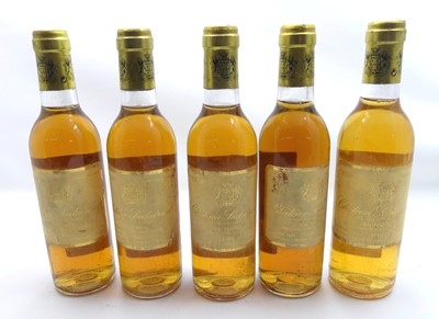 Lot 1186 - Chateau Suduiraut 1996, Sauternes, 14 half...