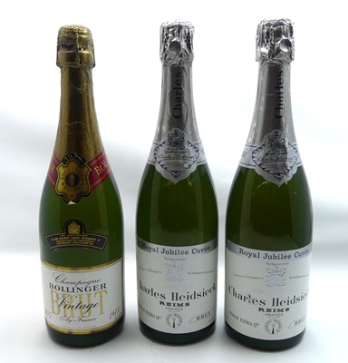 Lot 1202 - Bollinger Vintage 1975 Brut Champagne, one...