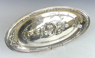 Lot 2206 - A George V silver serving tray, repousse...