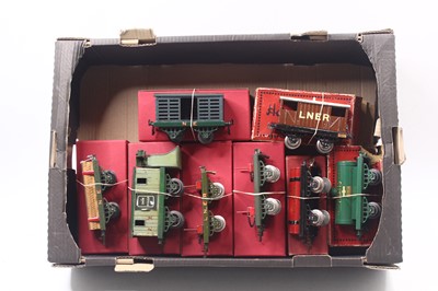 Lot 148 - Eight Hornby 0-gauge wagons, all open...