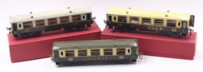 Lot 136 - Three Hornby No.2 Pullman coaches, all in...