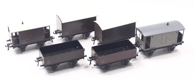 Lot 171 - Six Bassett-Lowke tinplate 0-gauge goods...