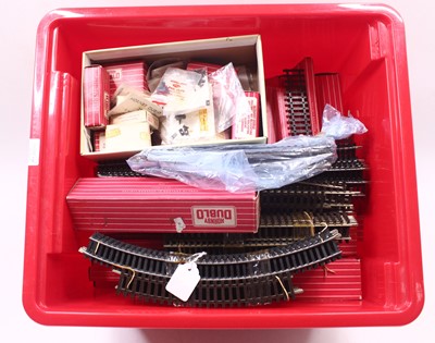 Lot 372 - Large plastic crate containing Hornby-Dublo...