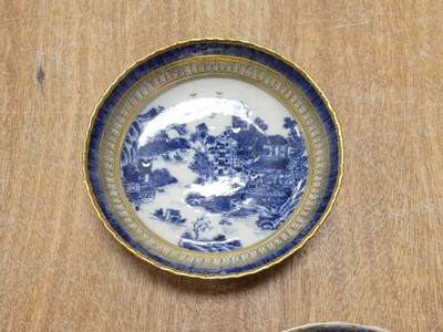 Lot 218 - A small collection of Chinese ceramics; blue...