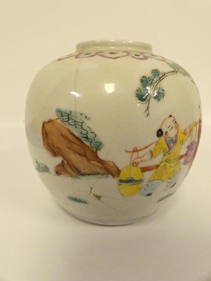 Lot 194 - A Chinese bowl decorated with typical scenes...