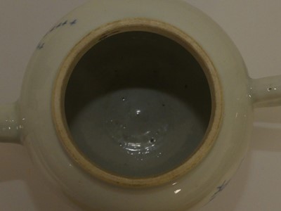 Lot 225 - A blue and white Chinese teapot and another...