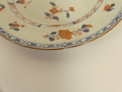 Lot 229 - Five Chinese export plates/ dishes decoarated...