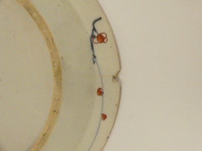 Lot 229 - Five Chinese export plates/ dishes decoarated...