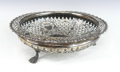 Lot 2208 - A George V silver footed bonbon dish, having...