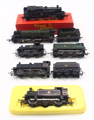 Lot 683 - Six Triang 00 gauge locos to include a BR...