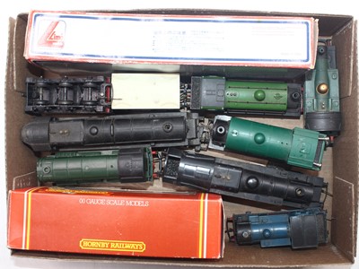 Lot 663 - Nine Triang 00 gauge locos, to include a...