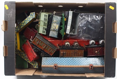 Lot 140 - Two large trays containing mainly Hornby...