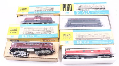 Lot 731 - Four HO gauge Piko locos to include a BR 110,...