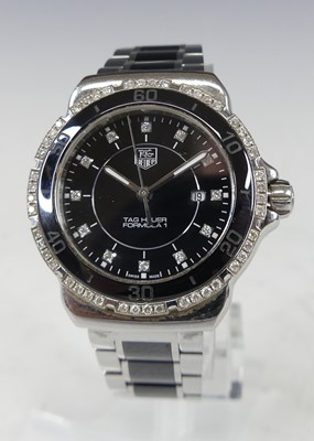 Lot 2315 - A Tag Heuer lady's stainless steel Formula One...