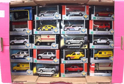 Lot 900 - 20 boxed Cararama emergency service and 4x4...