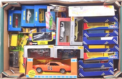 Lot 903 - A mixed quantity of various Corgi, Hotwheels,...