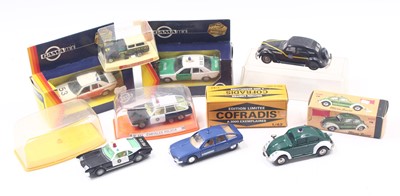 Lot 915 - A tray of continental diecast and tin plate...