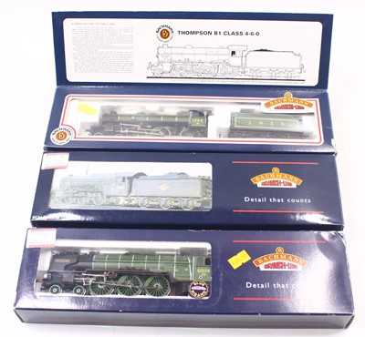 Lot 486 - Three 00 gauge Bachmann locos to include a...