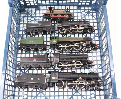 Lot 580 - Five unboxed 00 gauge locos to include a...