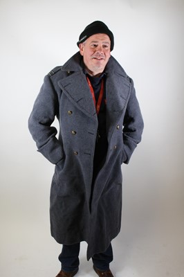 Lot 663 - An RAF Flight Lieutenant's great coat.