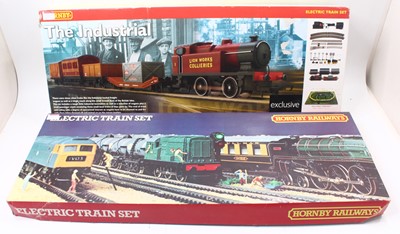 Lot 462 - Two Hornby 00 gauge sets to include a class 29...