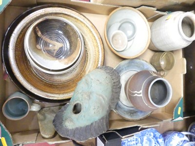 Lot 70 - A box containing studio pottery