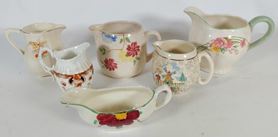 Lot 93 - A collection of pottery to include Alfred...