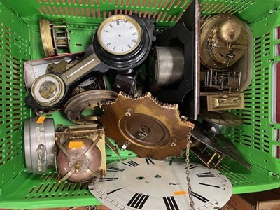 Lot 171 - A box of mixed clocks to include wall clocks,...