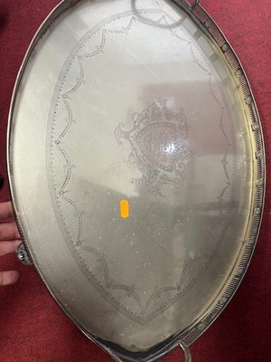 Lot 177 - A box of metal wares to include copper kettle,...