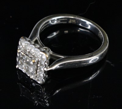 Lot 353 - An Art Deco style white gold and diamond...