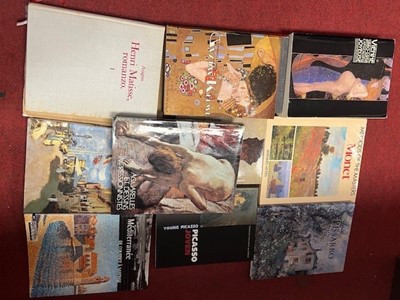 Lot 182 - A box of art reference books to include Monet,...